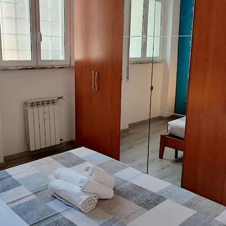 Hubby House - * Roma